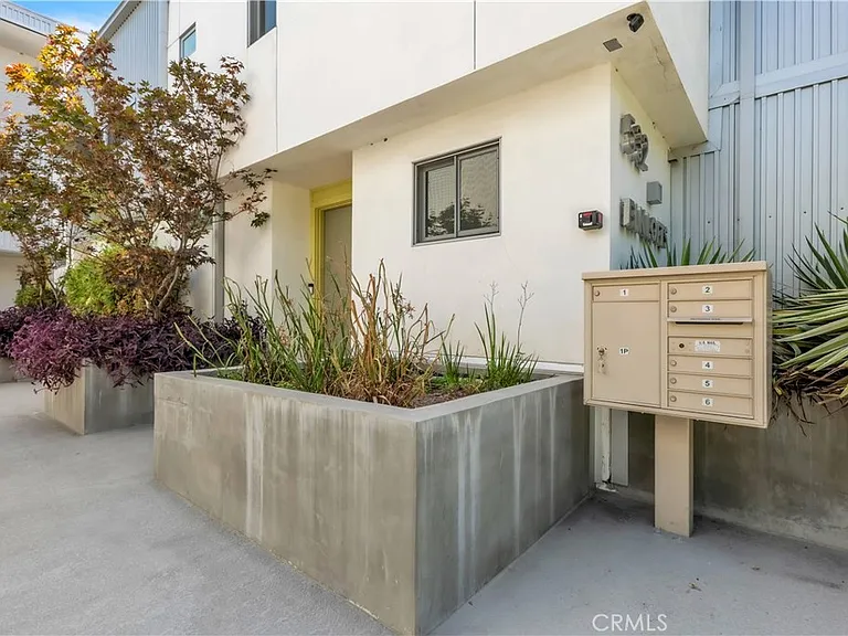 532 W Elk Ave #1 — Photo 21