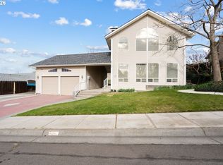 325 SE 9th Dr, Hermiston, OR 97838