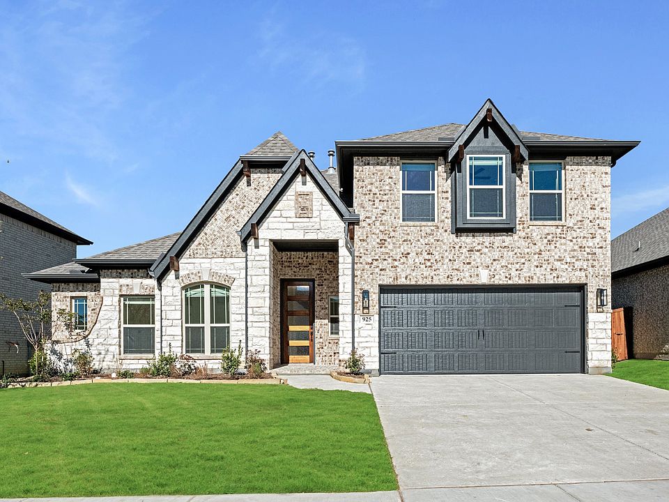 1st image of 925 Bluebird Sky Dr