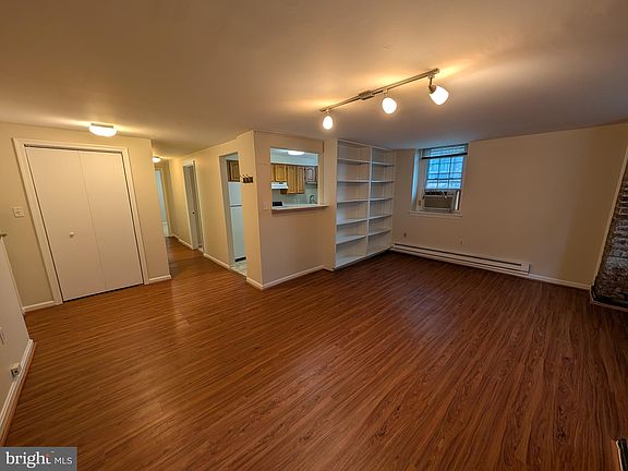 4th image of 1332 15th St NW APT B2