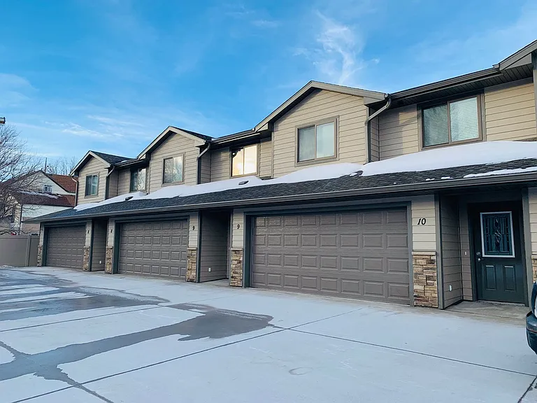 111 E Juniper Ave — Photo 1