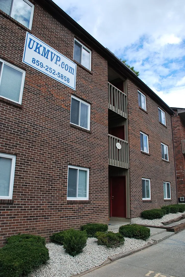 145 Transcript Avenue — Photo 2