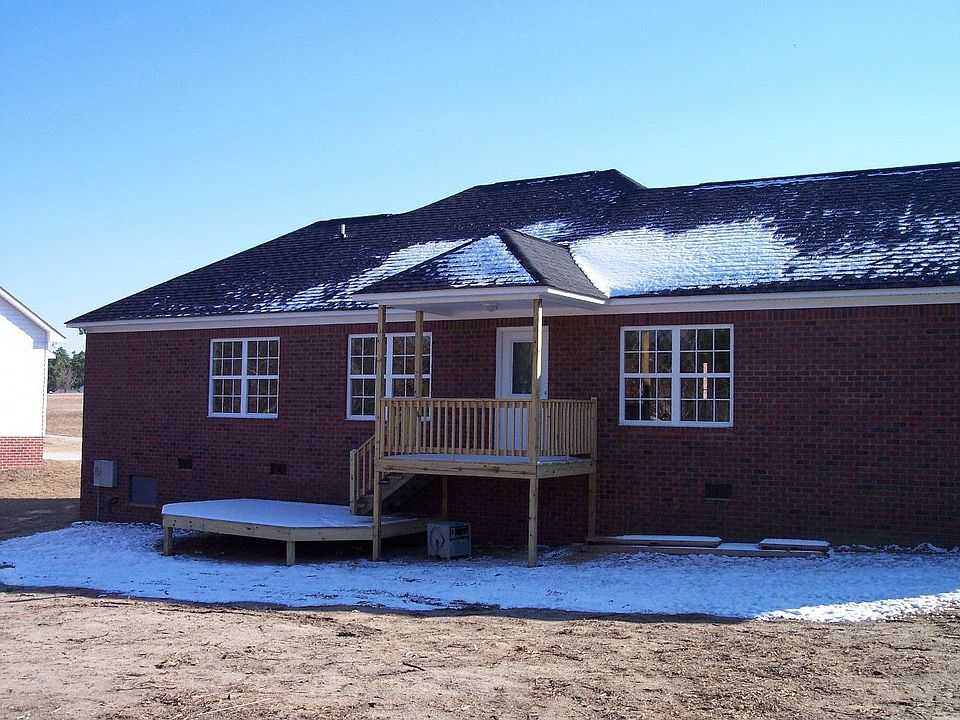 2nd image of 1058 Snyder Ln