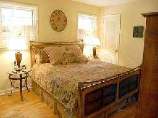 5th image of 2705 Galahad Dr