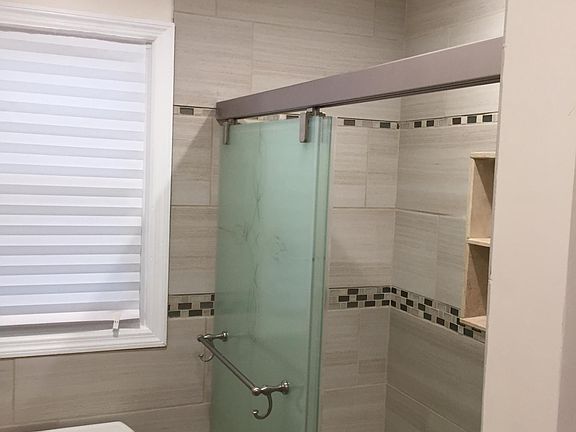 5th image of 26 Elmwood Ter #1
