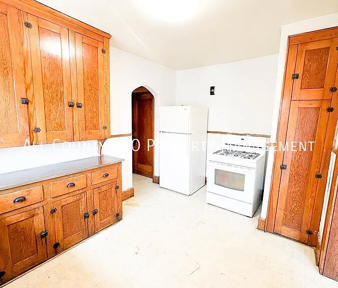 680 Sherman St #3 — Photo 6