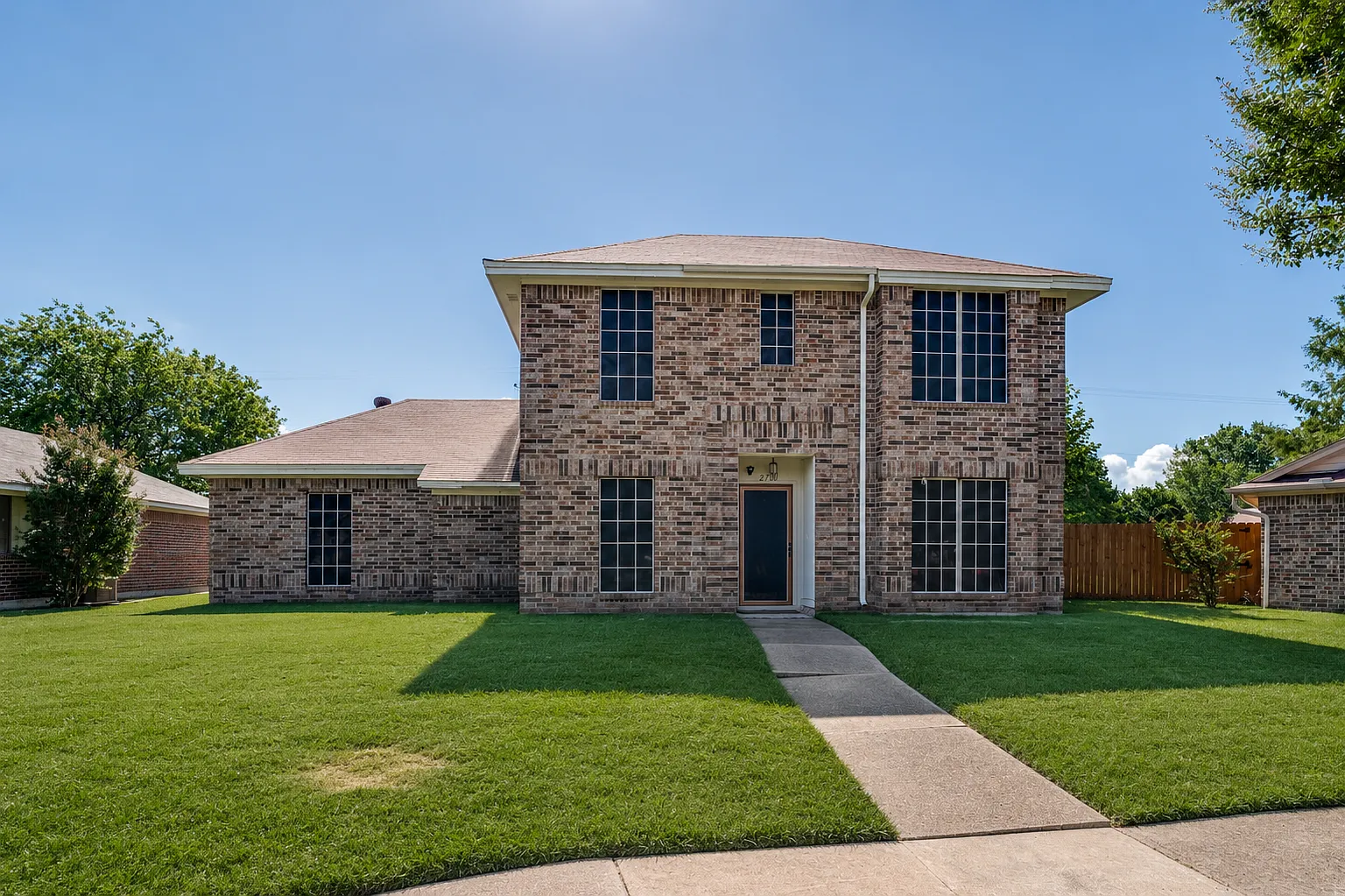 2700 Cornell Dr — Photo 1