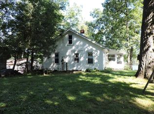 10194 Born St, Three Rivers, MI 49093