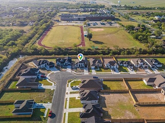 4th image of 37776 Vineyard Ave
