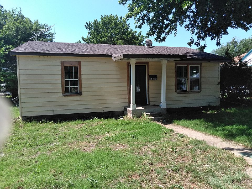 1st image of 406 W Mississippi Ave
