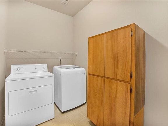 3rd image of 9826 Vincenzo Dr