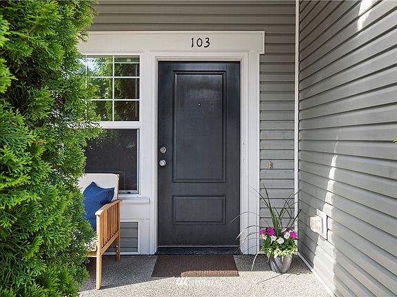 4th image of 4220 5th Avenue NW