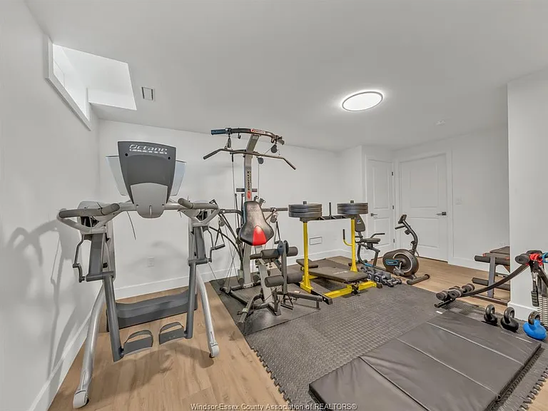 281 Brighton Rd — Photo 37