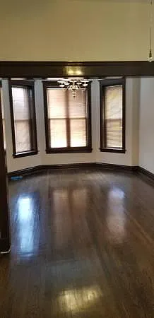 Building Photo - 5216 S Wells St #2