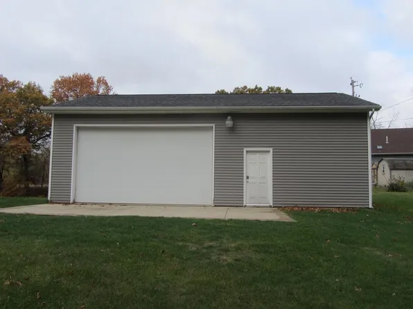 570A 105 Lane Lake James, Fremont, IN 46737