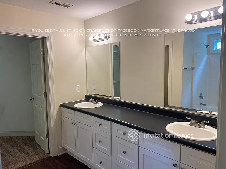 2420 Laura Dr — Photo 14