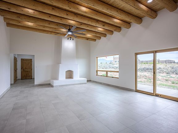 5th image of 296 Los Cordovas