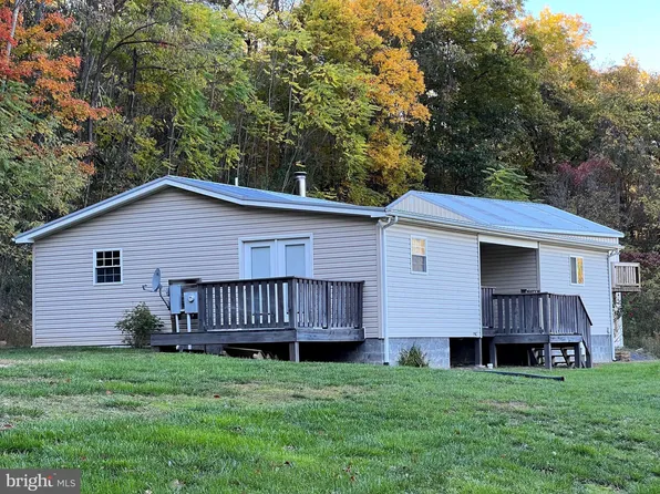 385 Carla Dr, Moorefield, WV 26836