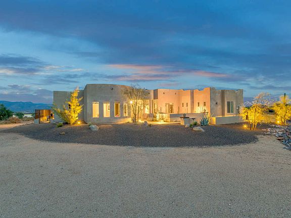 3rd image of 16738 E. Madre Del Oro Drive