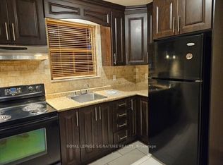 71 13th St #3, Toronto, ON M8V3H5