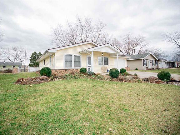 5th image of 26 Jeffrey Dr