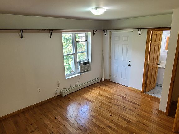5th image of 2848 47th St #1