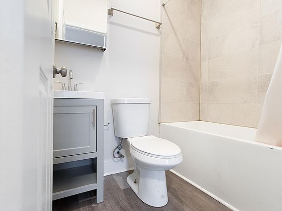 5th image of 1303 W Seltzer St #29