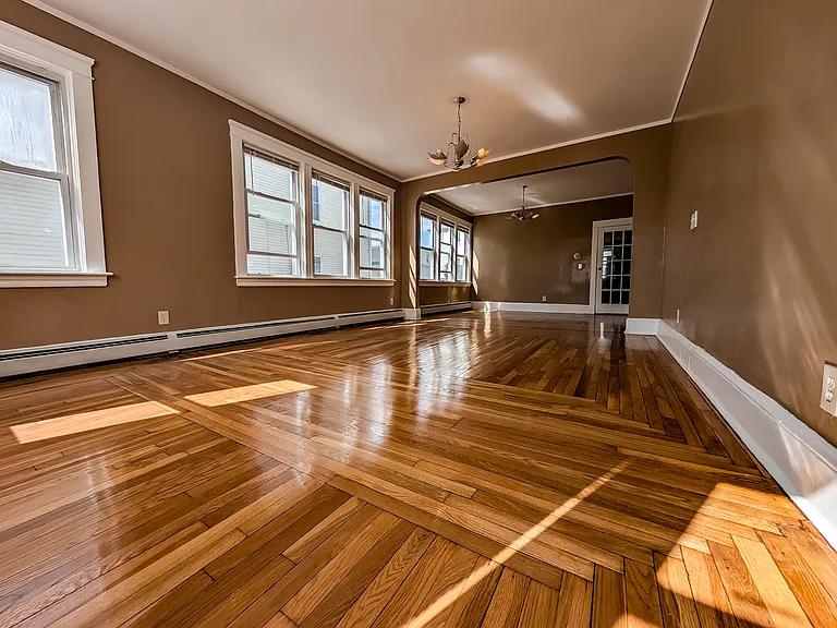 366 Academy Ave #1 — Photo 4