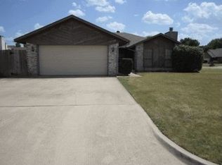 10128 Glascow Ter, Yukon, OK 73099