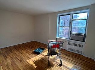 37-20 147th St #3H, Flushing, NY 11354