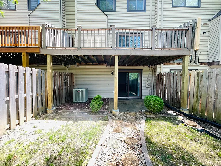 1811 Tawny Ash Dr — Photo 36