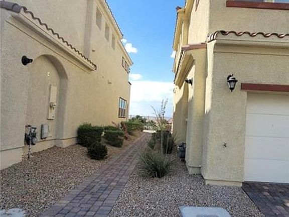 3rd image of 1025 Via Prato Ln