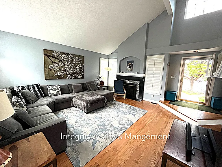19151 E Garden Pl — Photo 6