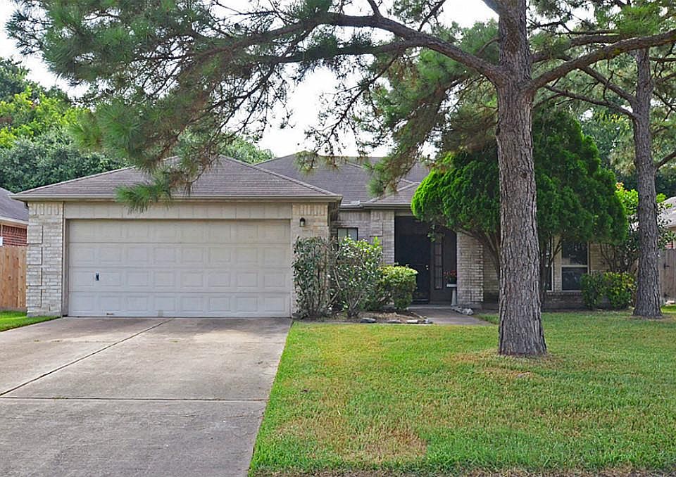 1st image of 2629 Village Way Dr