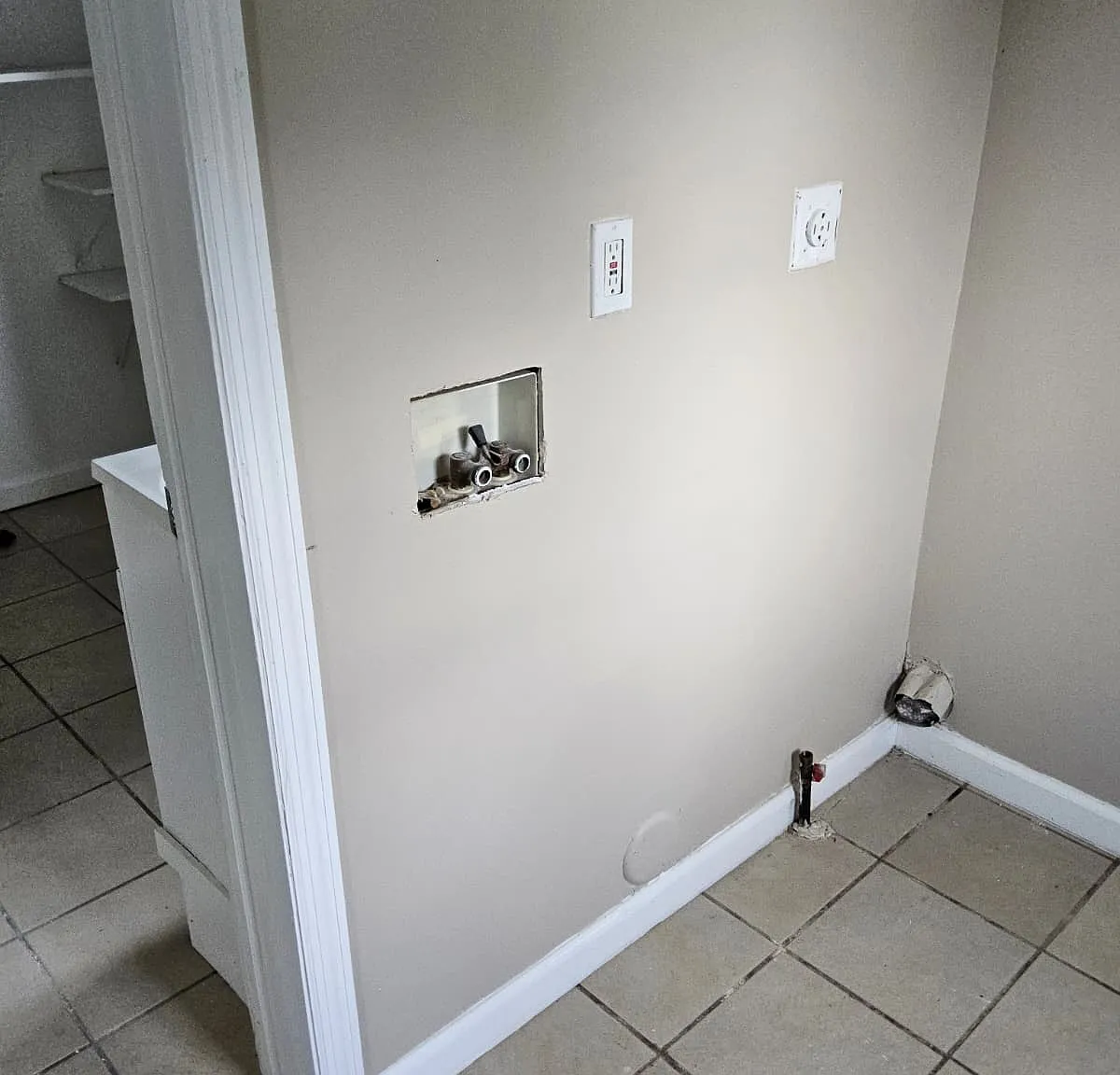 3 bed, 1144 sqft, $3,100 — Photo 1