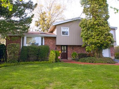 10 Orange Dr, Jericho, NY, 11753