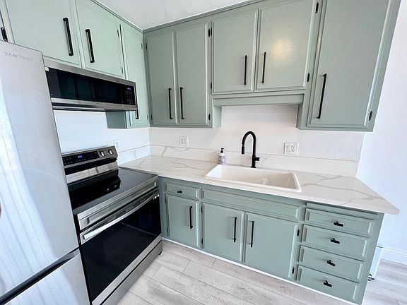 5th image of 375 Atlantic Ave APT 501