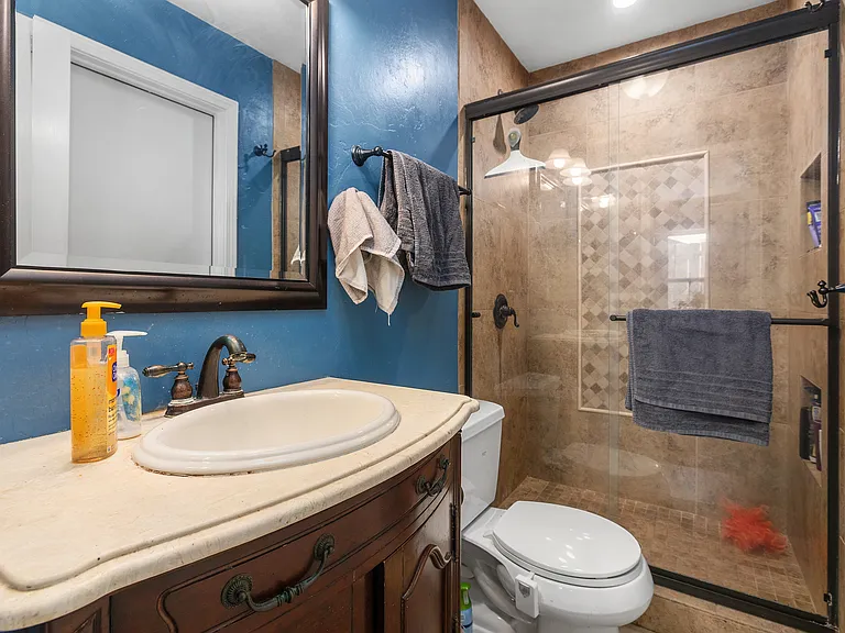 5371 Swarthmore St — Photo 25
