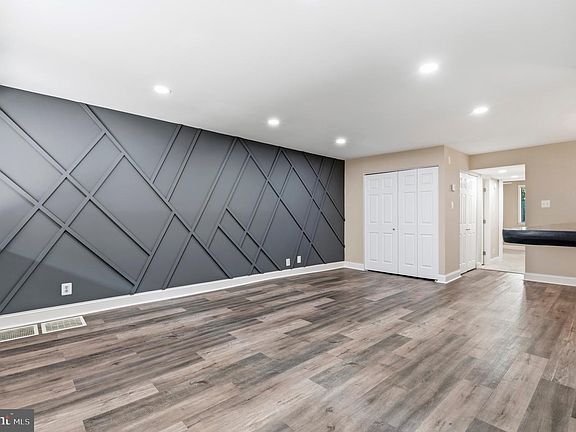 3rd image of 3906 Stone Gate Dr APT C