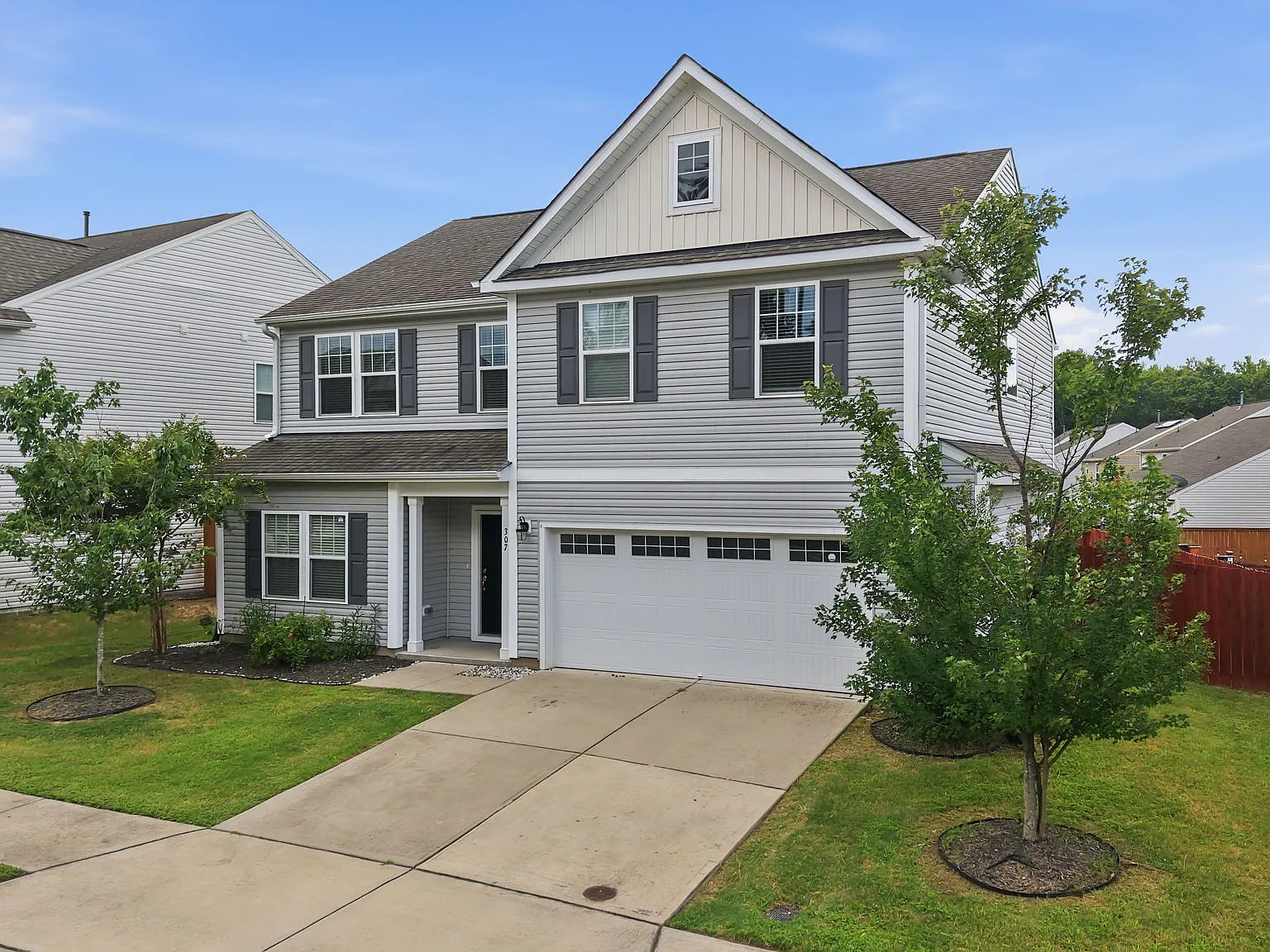 5 bed, 2950 sqft, $3,250 — Photo 3