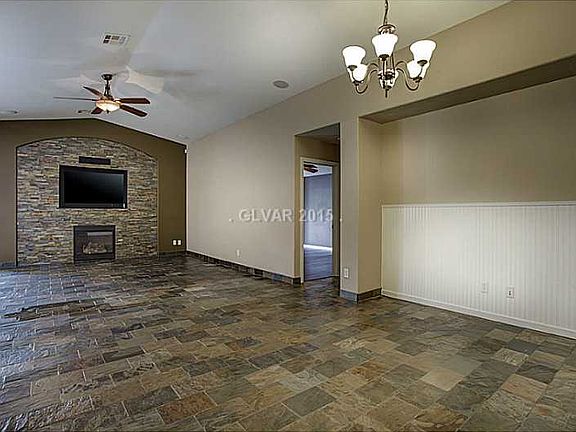 2nd image of 5921 Lady Carolina St