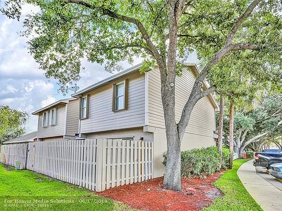 2nd image of 12141 NW 36th Pl