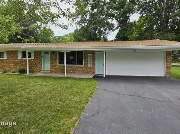 1050 Curwood Rd, Saginaw, MI 48609