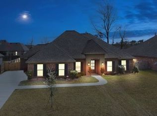 744 Rue Bourdeaux, Covington, LA 70433