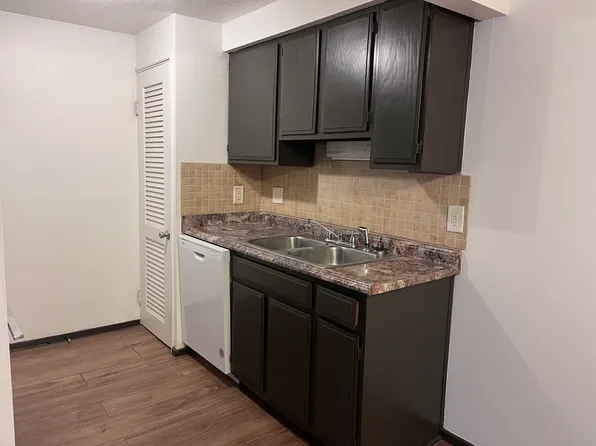 1226 Harvard Dr SE #1240, Warren, OH 44484