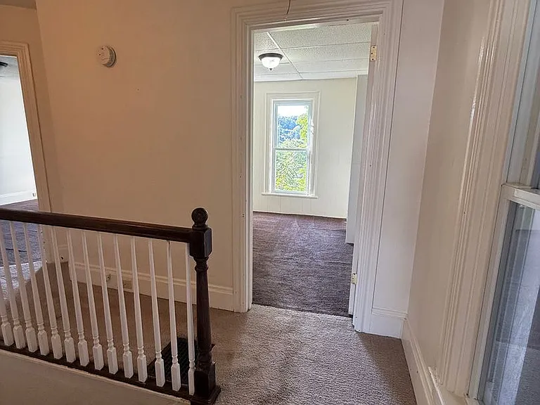 131 W Pike St — Photo 10