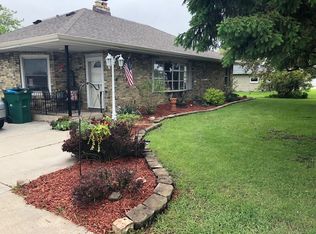 4353 S 27th St, Franksville, WI 53126