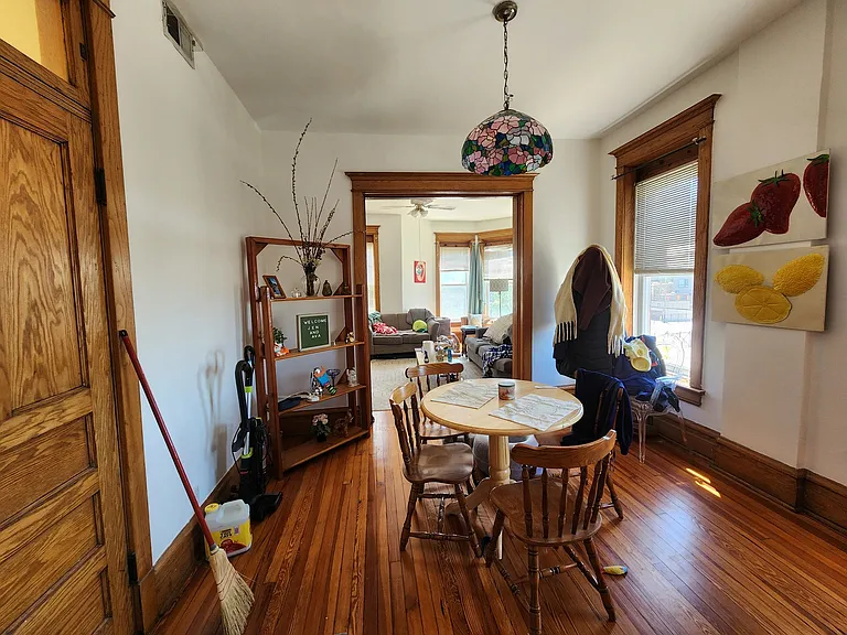 2404 W Superior St #3E — Photo 6