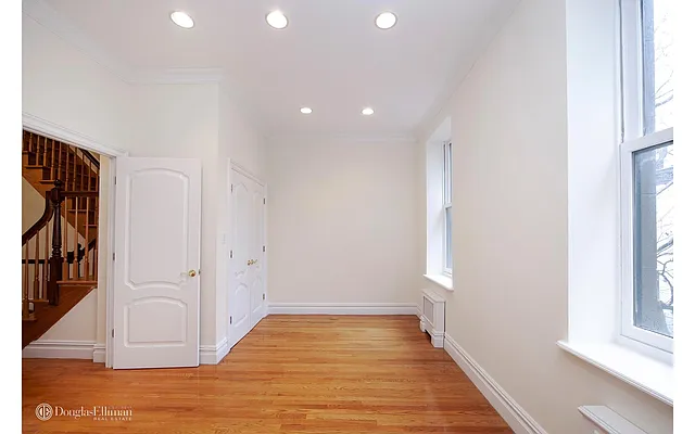 Rented by Douglas Elliman | media 29