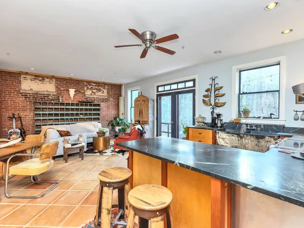 374 Union Street #103, Peterborough, NH 03458